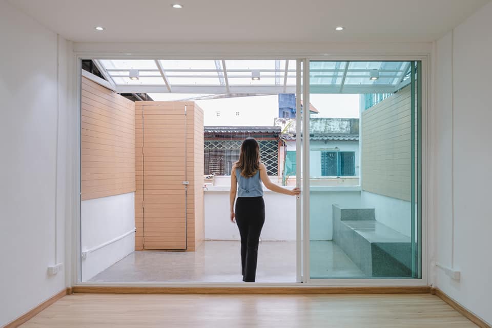 ไอเดียการรีโนเวททาวเฮ้าส์ 3 ชั้น ในย่านท่าพระ ผลงานจาก Fatboy Factory พื้นที่ใช้สอย 150 ตารางเมตร งบก่อสร้าง 1.5 ล้านบาท (ไม่รวมค่าออกแบบ) รูปที่ 42