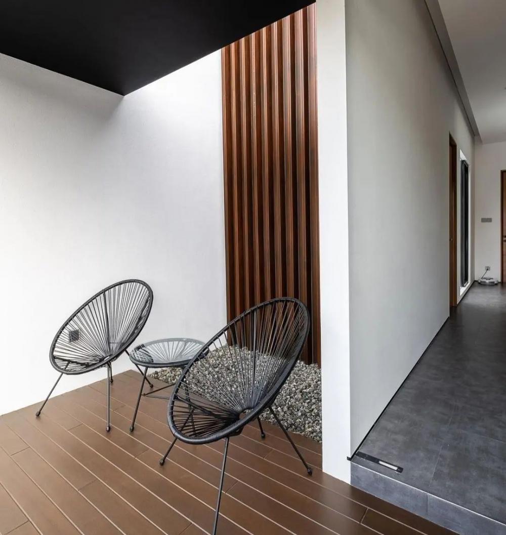 ไอเดียสร้างบ้านบนพื้นที่แคบ ตกแต่งได้ลงตัวไม่รู้สึกว่าบ้านแคบ รูปที่ 6