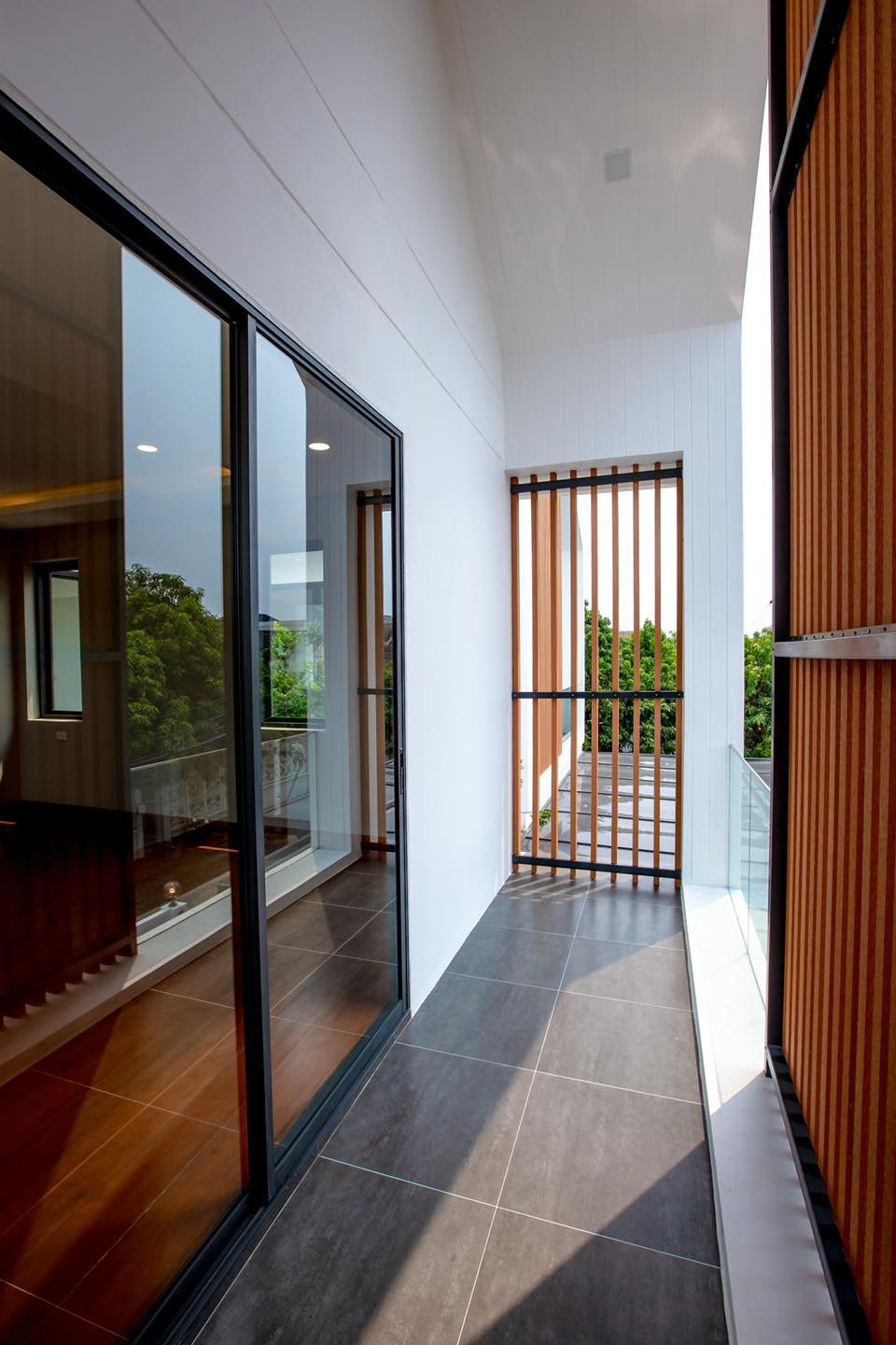 บ้านสวยสไตล์นอร์ดิกฝาแฝดสองชั้น รูปที่ 25