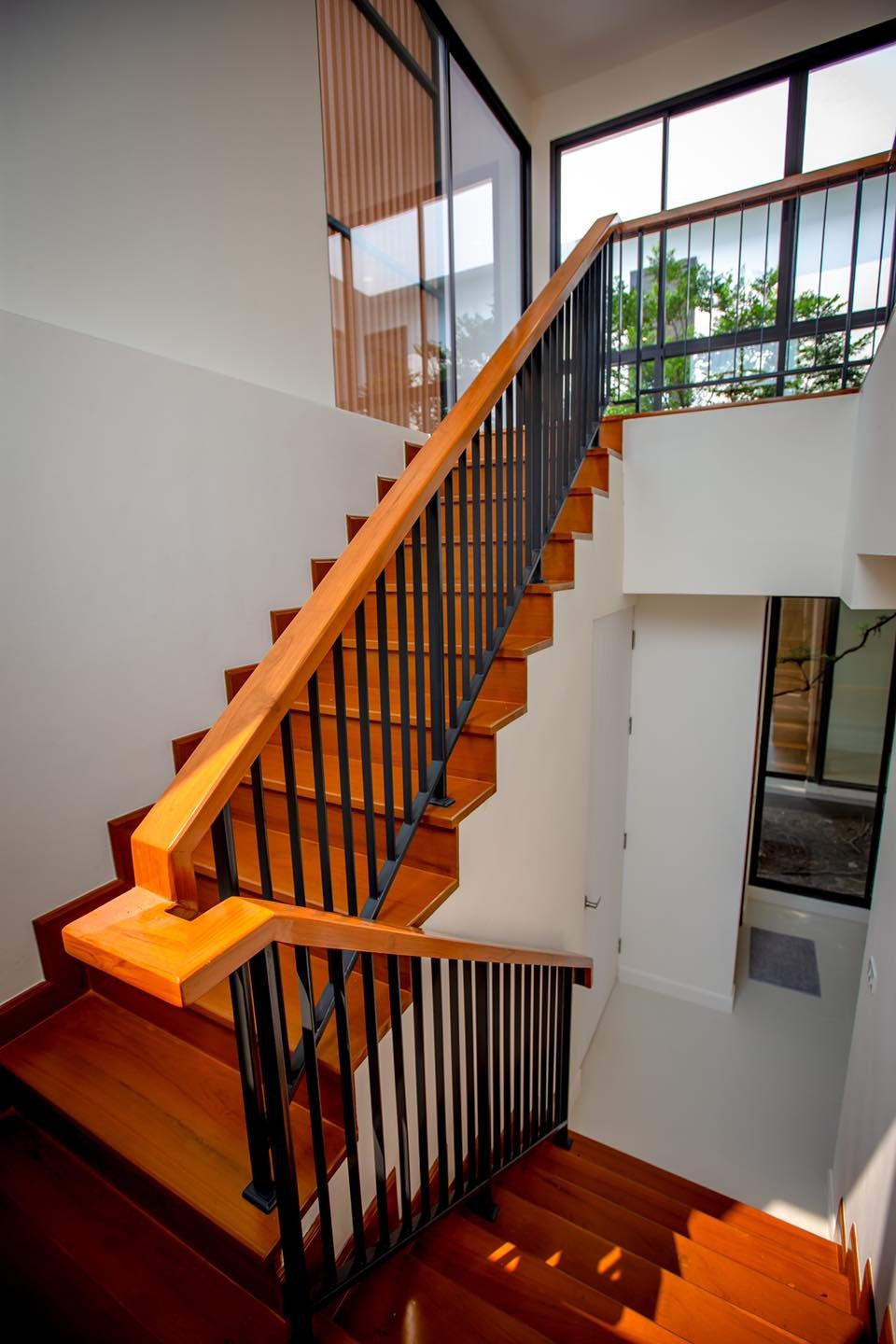 บ้านสวยสไตล์นอร์ดิกฝาแฝดสองชั้น รูปที่ 28