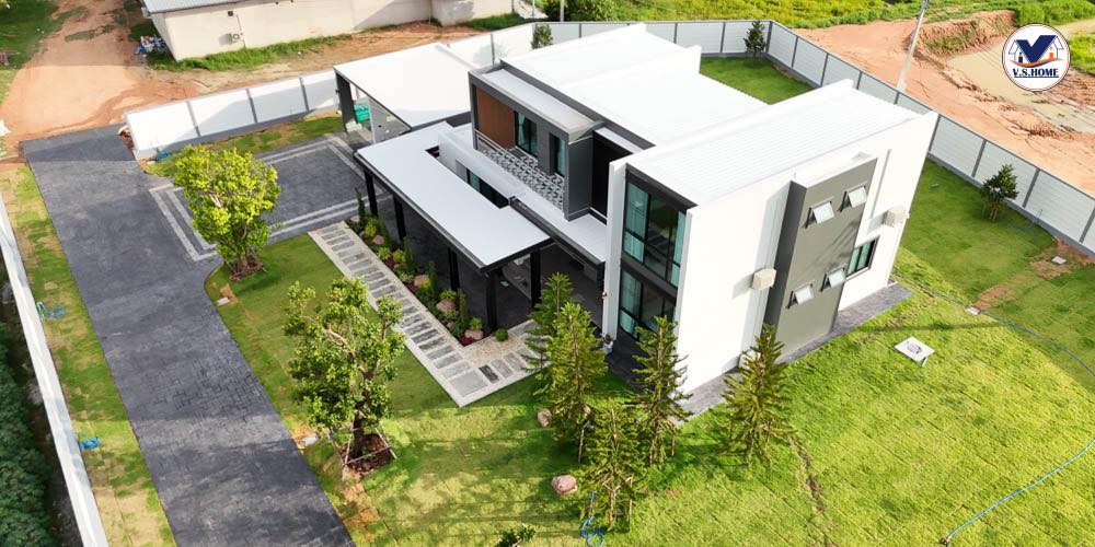 บ้านสไตล์โมเดิร์น 2 ชั้น บริเวณกว้าง แต่งบ้านแต่งสวนน่าอยู่มาก รูปที่ 11