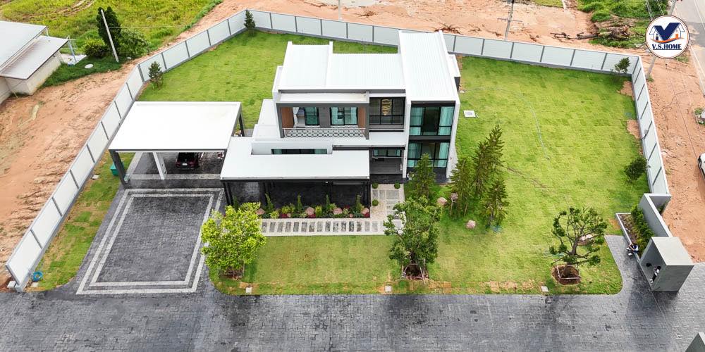 บ้านสไตล์โมเดิร์น 2 ชั้น บริเวณกว้าง แต่งบ้านแต่งสวนน่าอยู่มาก รูปที่ 19