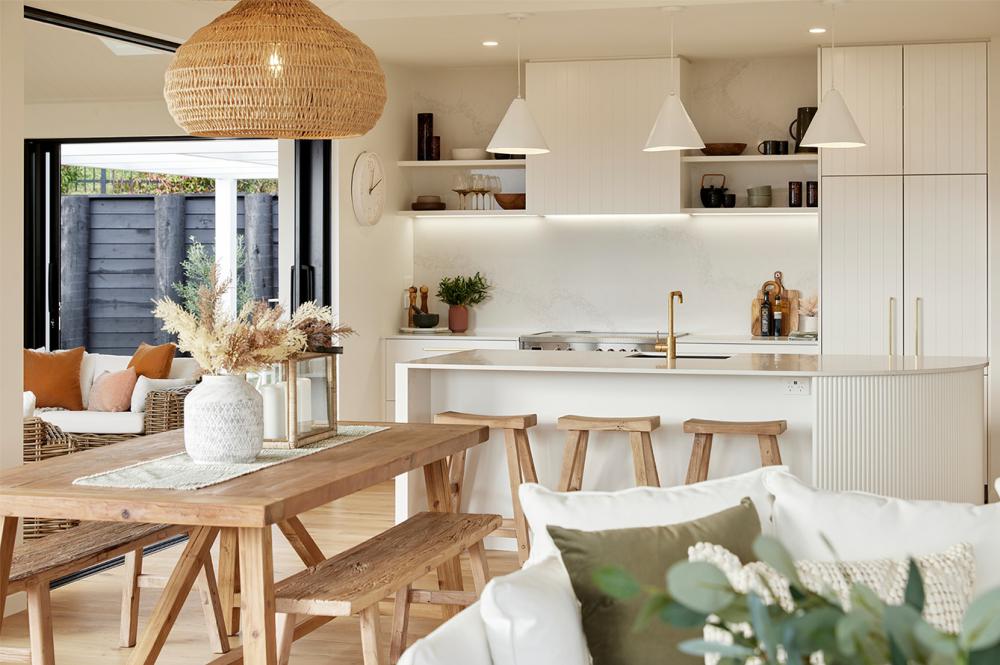 ไอเดียบ้านสไตล์มินิมอลต่างชาติยกพื้นสูง โทนขาวน้ำตาลอ่อนละมุนมินิมอลมาก รูปที่ 17