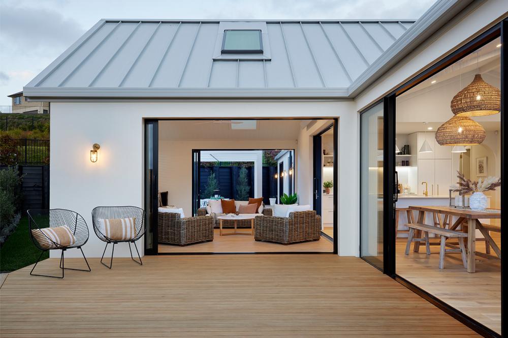 ไอเดียบ้านสไตล์มินิมอลต่างชาติยกพื้นสูง โทนขาวน้ำตาลอ่อนละมุนมินิมอลมาก รูปที่ 27