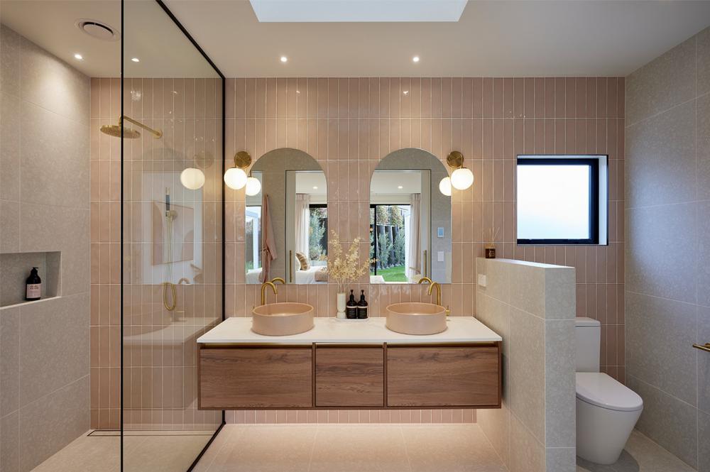 ไอเดียบ้านสไตล์มินิมอลต่างชาติยกพื้นสูง โทนขาวน้ำตาลอ่อนละมุนมินิมอลมาก รูปที่ 7