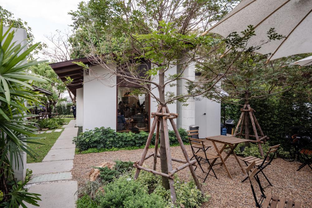 ไอเดียร้านกาแฟมินิมอล Dview Ing Craft Toast Cafe & Backyard รูปที่ 13