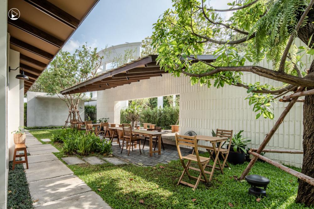 ไอเดียร้านกาแฟมินิมอล Dview Ing Craft Toast Cafe & Backyard รูปที่ 8