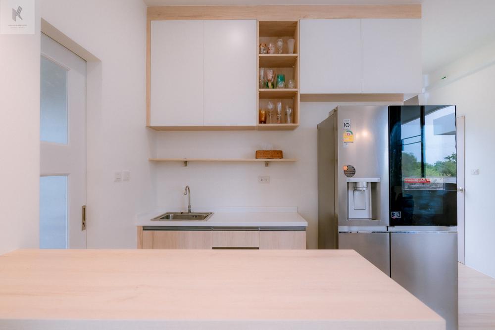 บ้านโมเดิร์นทรงกล่องมินิมอล สองชั้น 4 ห้องนอน 5 ห้องน้ำ รูปที่ 13