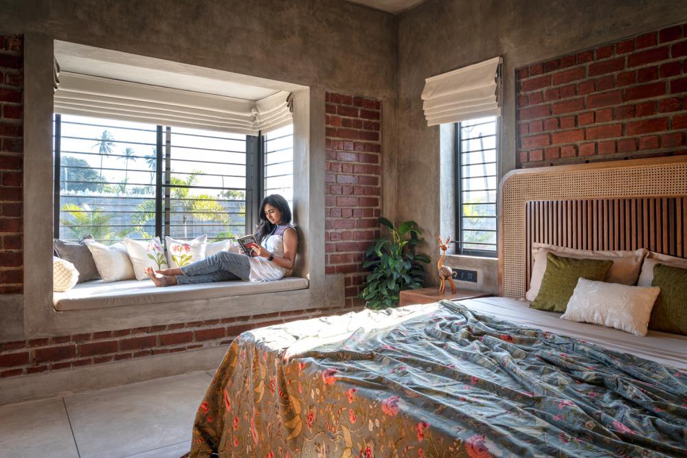 บ้านสไตล์โมเดิร์นลอฟปูนเปลือยโชว์อิฐบล็อก รูปที่ 17