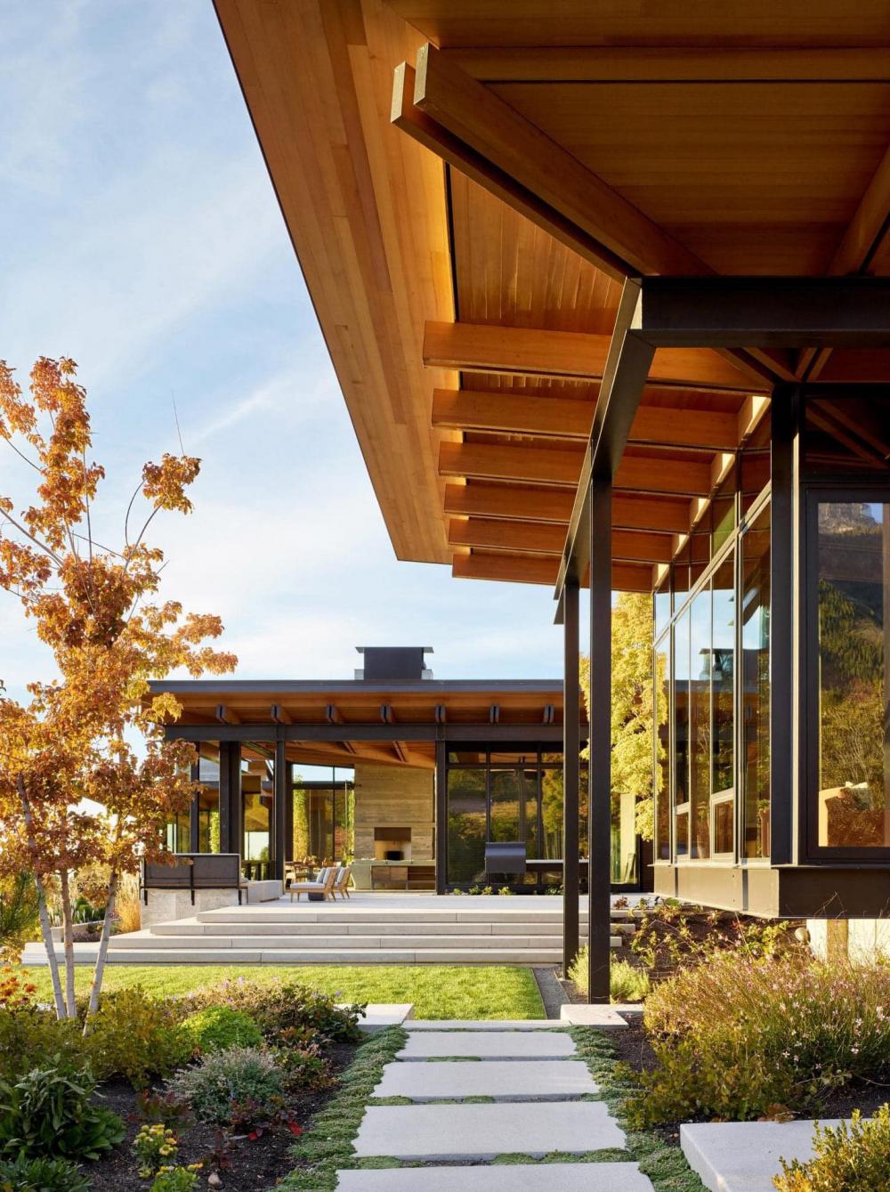 บ้านสไตล์โมเดิร์นโครงสร้างเหล็กโดยสถาปนิกต่างชาติ รูปที่ 13