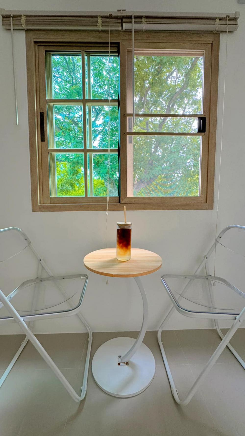 ไอเดียบ้านมินิมอล 2 ชั้นขนาดเล็ก ด้านล่างโถง รูปที่ 10