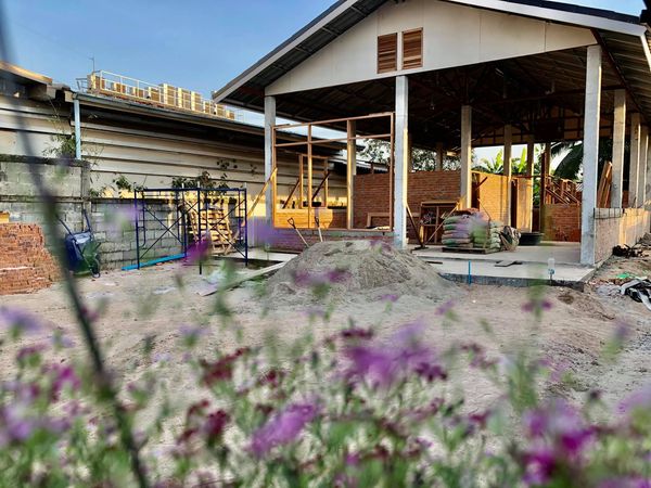 กำลังเริ่มสร้างบ้านชั้นเดียวสไตล์มินิมอล น่ารักอบอุ่น ขนาด 3 ห้องนอน  2 ห้องน้ำ พื้นที่ใช้สอย 110 ตร.ม. รูปที่ 1