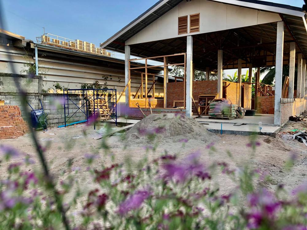 กำลังเริ่มสร้างบ้านชั้นเดียวสไตล์มินิมอล น่ารักอบอุ่น ขนาด 3 ห้องนอน  2 ห้องน้ำ พื้นที่ใช้สอย 110 ตร.ม. รูปที่ 5