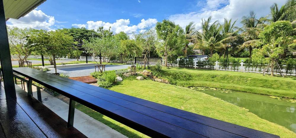 ไอเดียบ้านสวนสวย ล้อมด้วยสวนพื้นที่สีเขียวน่าอยู่มาก รูปที่ 14