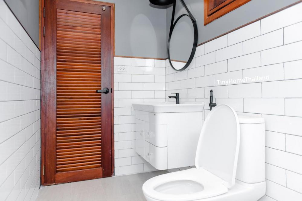 บ้านงานไม้ 2 ชั้น ผสมกลิ่นอายโมเดิร์นมินิมอล และงานไม้ที่ทำให้ดูอบอุ่น ดีไซน์โดดเด่น ฟังก์ชันจัดเต็ม รูปที่ 29