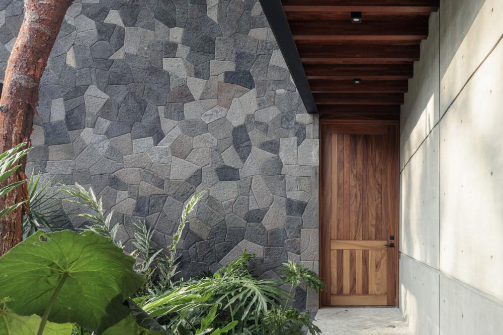 บ้านโมเดิร์นทรงกล่องบนพื้นที่ขนาดใหญ่และมีการจัดสวนที่ลงตัว รูปที่ 10