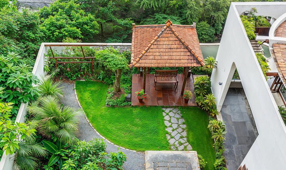 ไอเดียสวนสวย ศาลาพักผ่อนท่ามกลางการจัดสวนที่ลงตัว รูปที่ 5