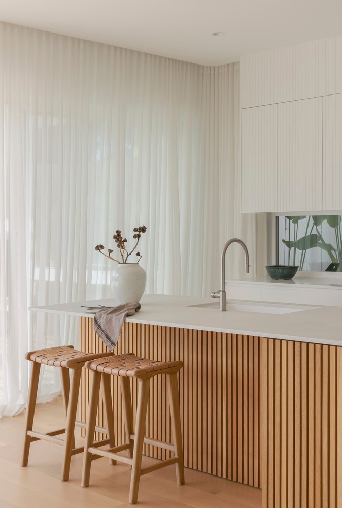 ไอเดียบ้านมินิมอลมูจิโทนสีขาว ออกแบบโดยสถาปนิกต่างชาติ รูปที่ 7