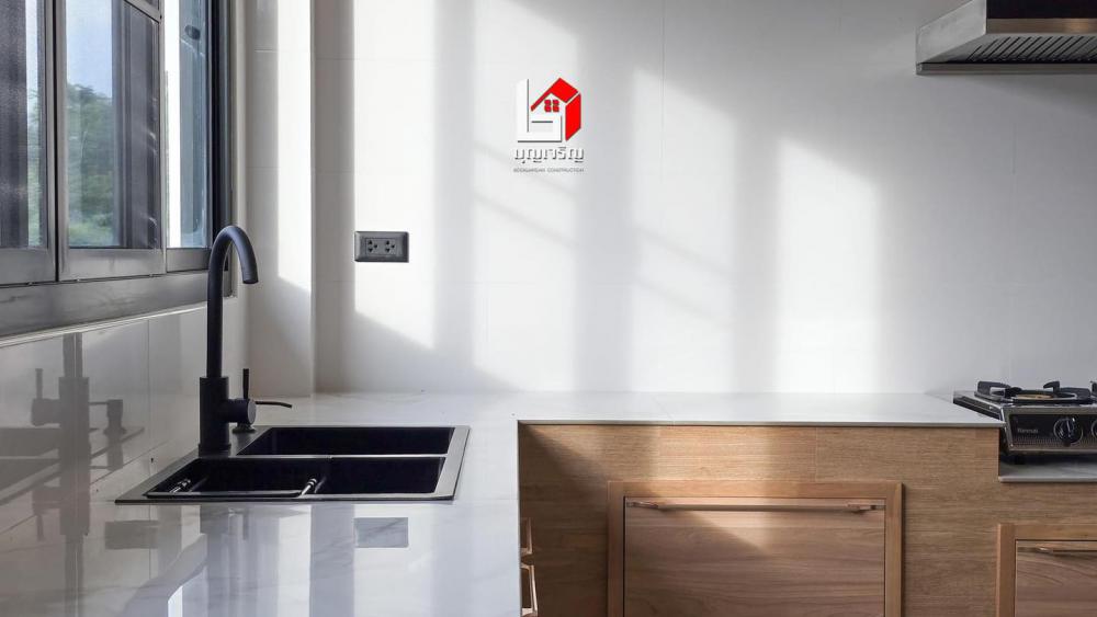 แบบบ้านชั้นเดียว แบบคอนเทมโพรารี่ ขนาด 4 ห้องนอน 5 ห้องน้ำ รูปที่ 11