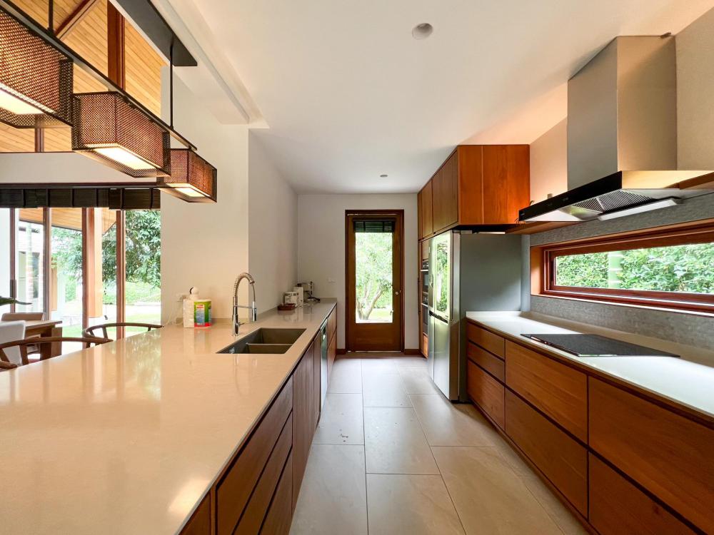 ไอเดียบ้านหน้าจั่วขนาด 3 ห้องนอน 3 ห้องน้ำ รูปที่ 5