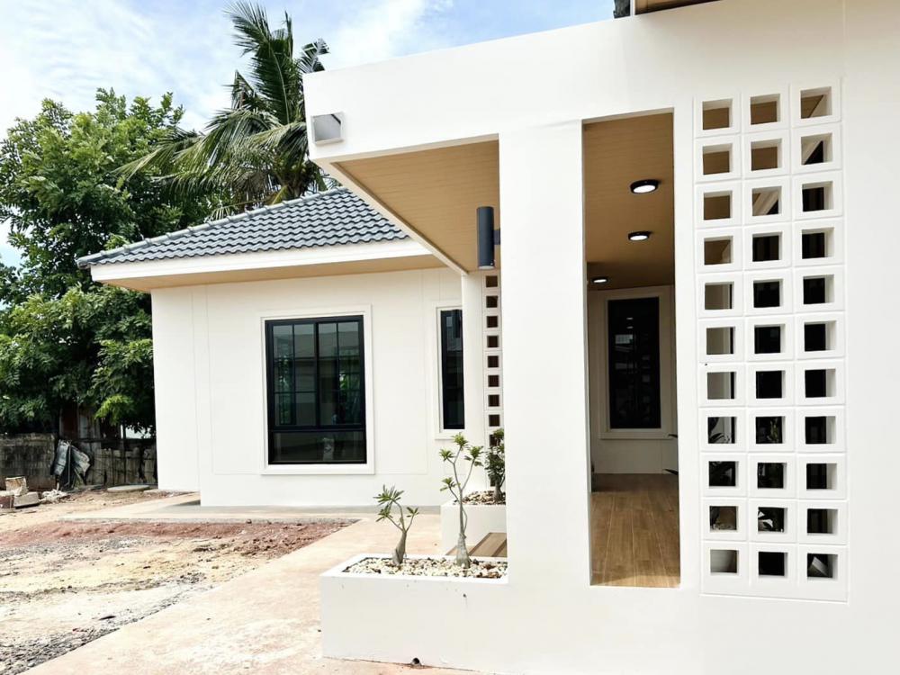 แบบบ้านสไตล์คอนเทมโพรารี่  ขนาด 3 ห้องนอน 2 ห้องน้ำ 1 ห้องโถง พื้นที่ใช้สอย 97.05 ตร.ม. รูปที่ 6