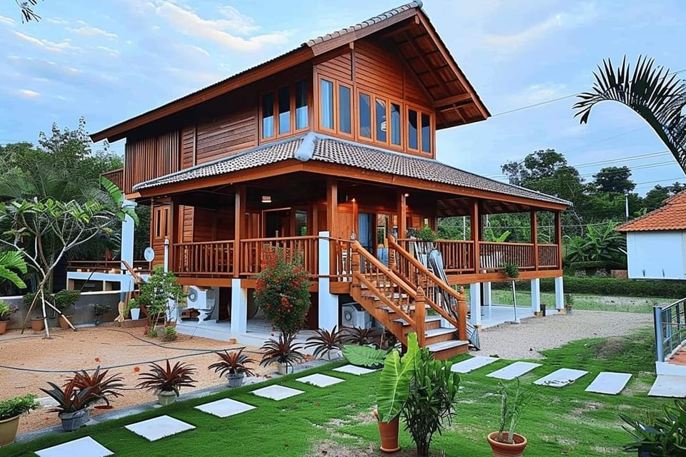 ไอเดียสร้างบ้าน 2 ชั้นครึ่งปูนครึ่งไม้ รูปที่ 5