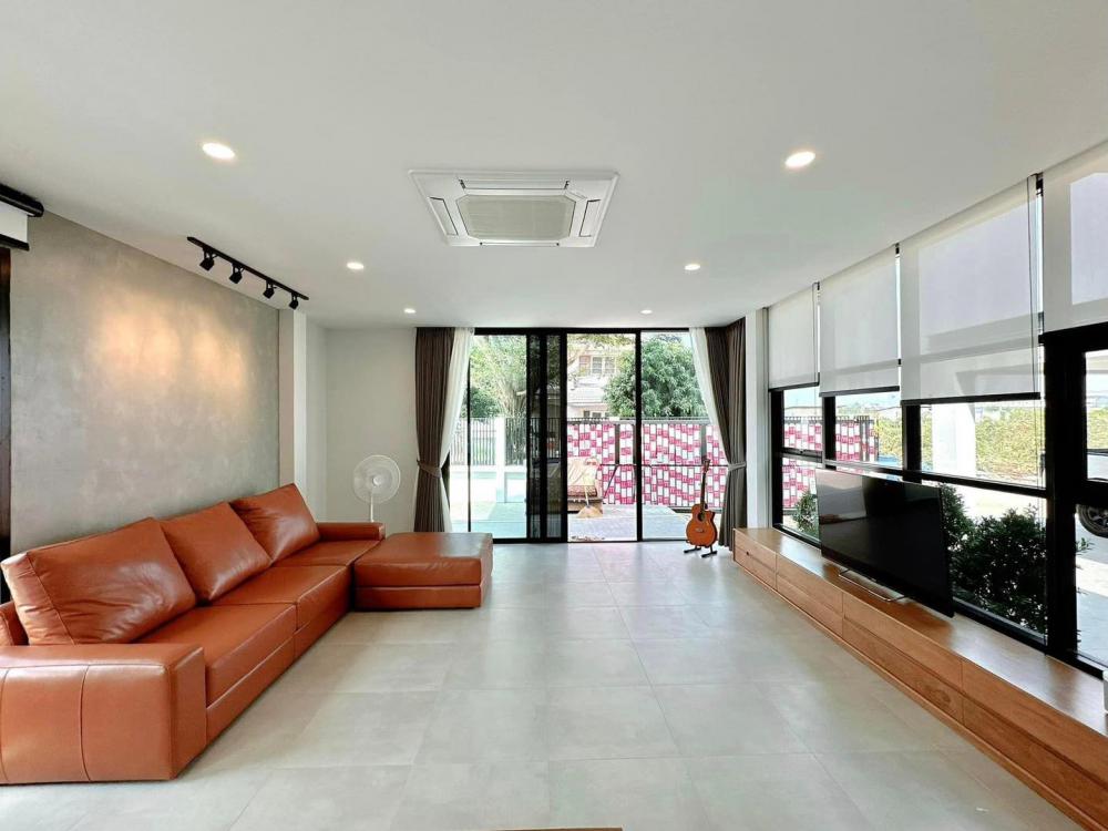 บ้านสวยออกแบบสไตล์ Modern Minimal 3 ห้องนอน + ห้องแต่งตัว, 4 ห้องน้ำ, 3 ที่จอดรถ, ห้องรับแขก, 2 ห้องครัว, ห้องอาหาร, ส่วนพักผ่อน, ห้องเก็บของ, ห้องอเนกประสงค์, พื้นที่สวนในบ้าน ราคา 5.59 ล้านบาท รูปที่ 10