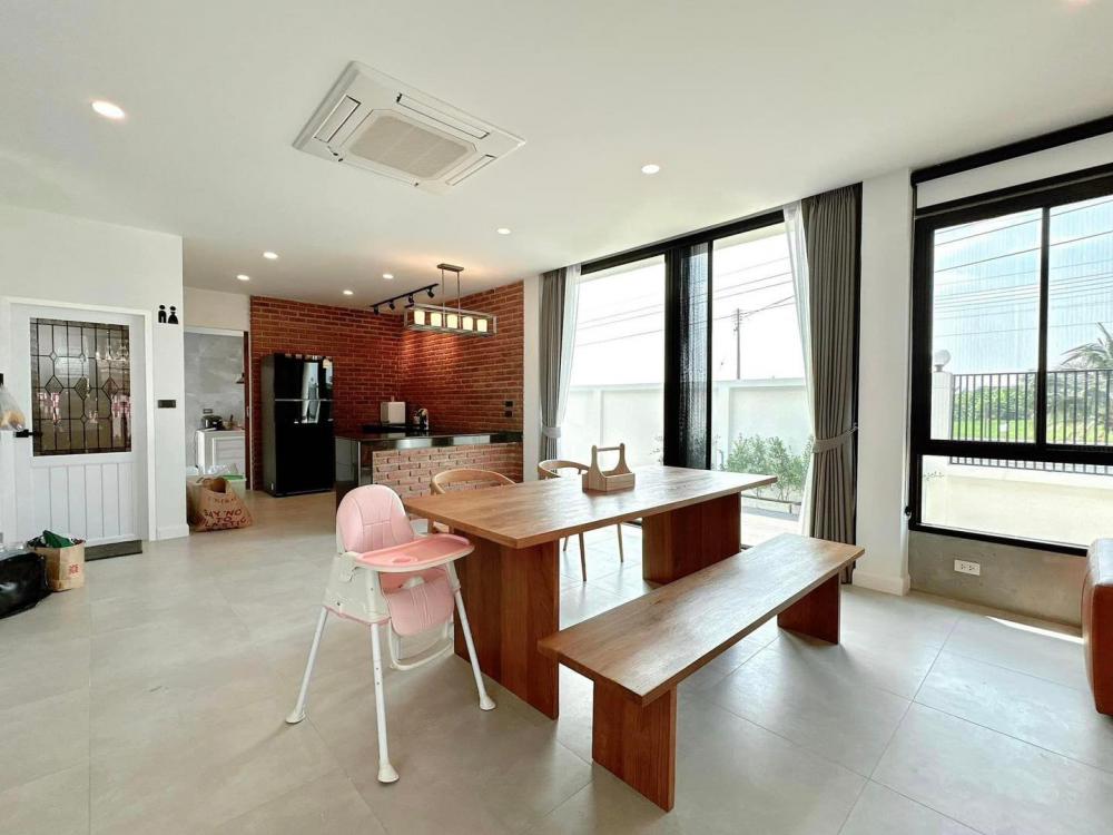 บ้านสวยออกแบบสไตล์ Modern Minimal 3 ห้องนอน + ห้องแต่งตัว, 4 ห้องน้ำ, 3 ที่จอดรถ, ห้องรับแขก, 2 ห้องครัว, ห้องอาหาร, ส่วนพักผ่อน, ห้องเก็บของ, ห้องอเนกประสงค์, พื้นที่สวนในบ้าน ราคา 5.59 ล้านบาท รูปที่ 11