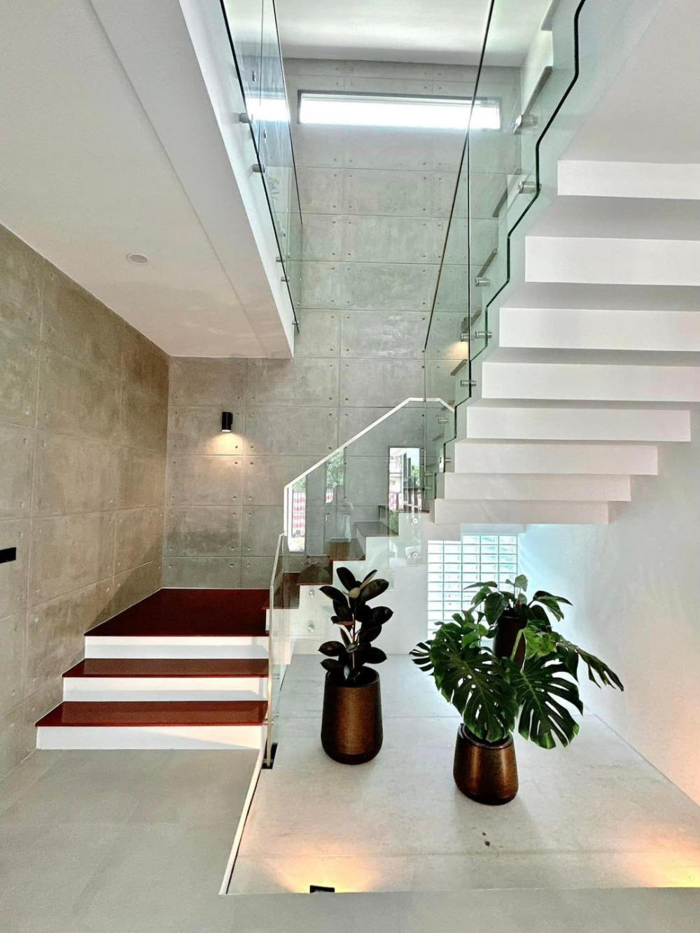 บ้านสวยออกแบบสไตล์ Modern Minimal 3 ห้องนอน + ห้องแต่งตัว, 4 ห้องน้ำ, 3 ที่จอดรถ, ห้องรับแขก, 2 ห้องครัว, ห้องอาหาร, ส่วนพักผ่อน, ห้องเก็บของ, ห้องอเนกประสงค์, พื้นที่สวนในบ้าน ราคา 5.59 ล้านบาท รูปที่ 7