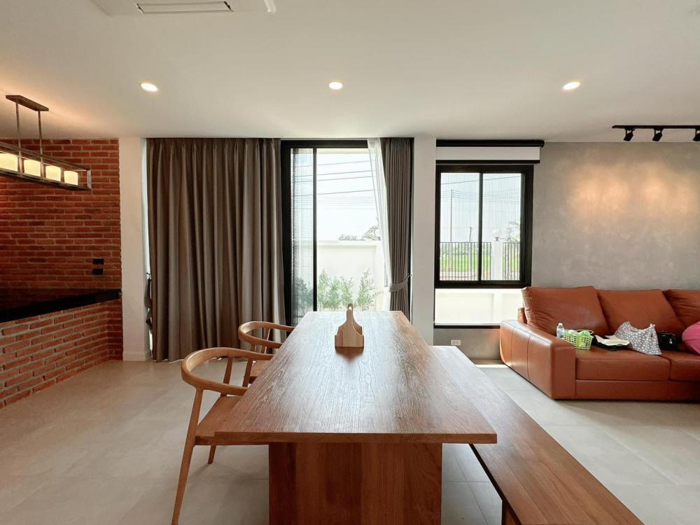 บ้านสวยออกแบบสไตล์ Modern Minimal 3 ห้องนอน + ห้องแต่งตัว, 4 ห้องน้ำ, 3 ที่จอดรถ, ห้องรับแขก, 2 ห้องครัว, ห้องอาหาร, ส่วนพักผ่อน, ห้องเก็บของ, ห้องอเนกประสงค์, พื้นที่สวนในบ้าน ราคา 5.59 ล้านบาท รูปที่ 8