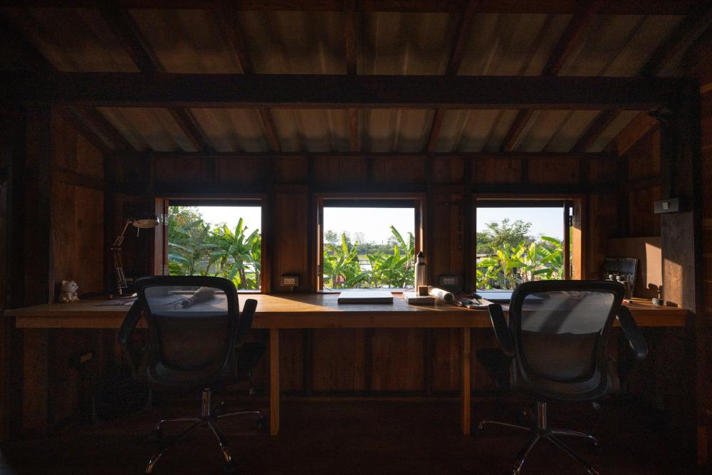 ไอเดียบ้านไม้2ชั้น ชนบทด้านล่างโปร่ง สวยงามอบอุ่นน่าอยู่ รูปที่ 14