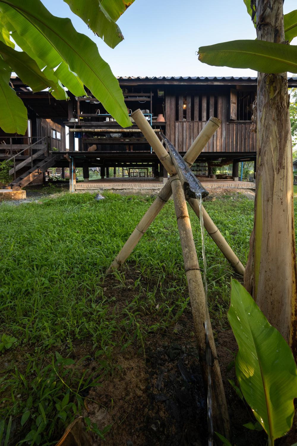 ไอเดียบ้านไม้2ชั้น ชนบทด้านล่างโปร่ง สวยงามอบอุ่นน่าอยู่ รูปที่ 21