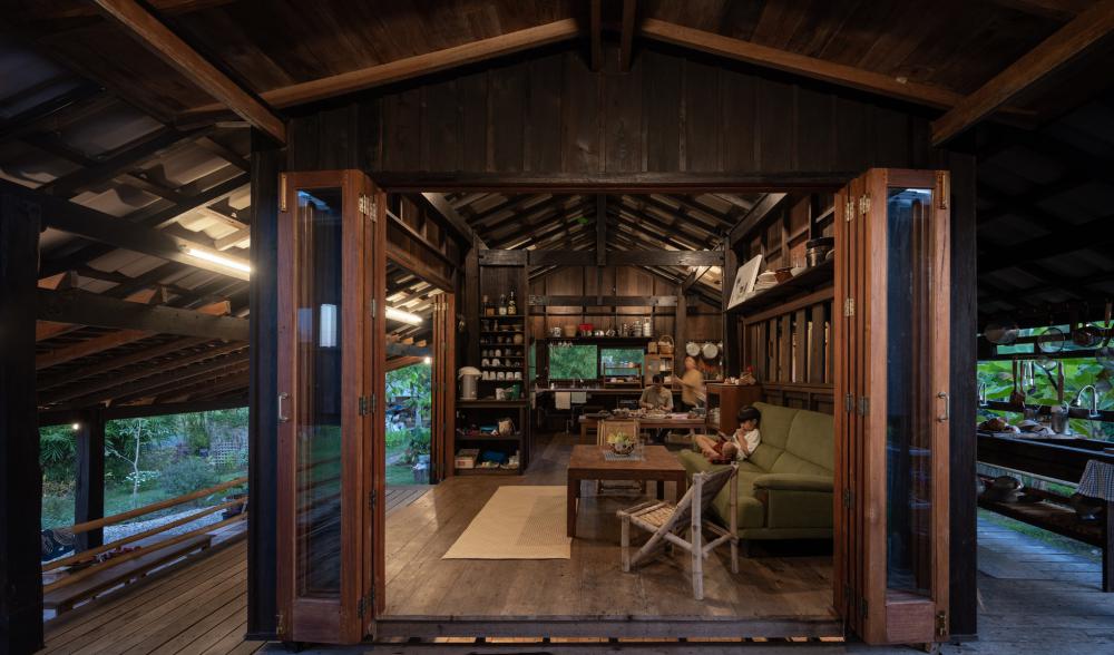 ไอเดียบ้านไม้2ชั้น ชนบทด้านล่างโปร่ง สวยงามอบอุ่นน่าอยู่ รูปที่ 26