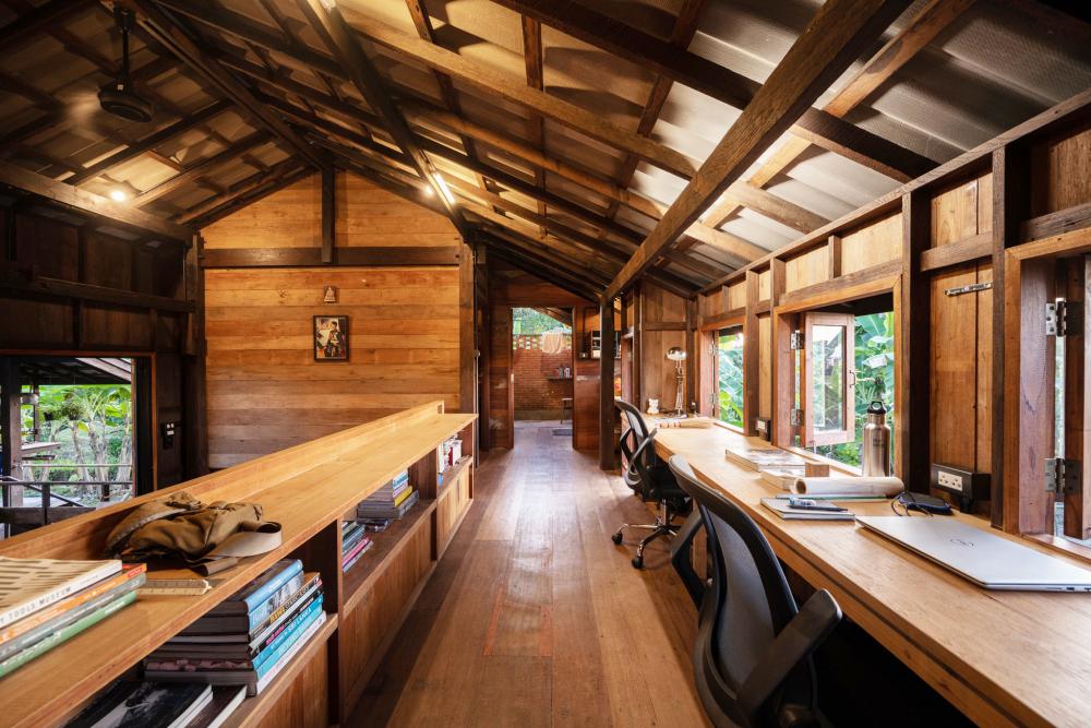 ไอเดียบ้านไม้2ชั้น ชนบทด้านล่างโปร่ง สวยงามอบอุ่นน่าอยู่ รูปที่ 7