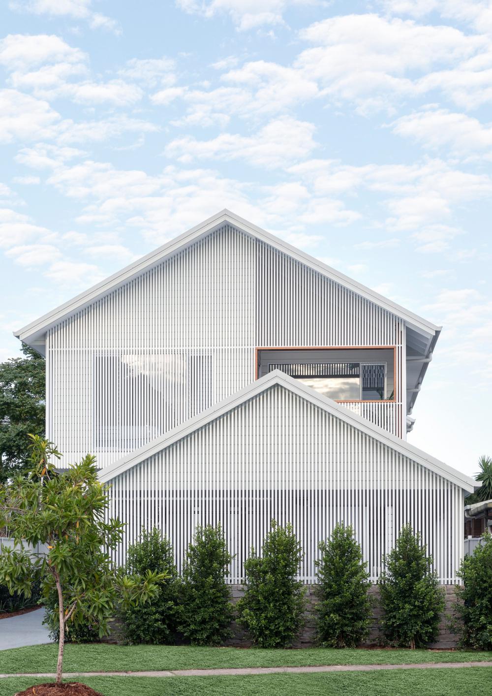 ไอเดียบ้านสวย 2 ชั้นสีขาว รูปที่ 16