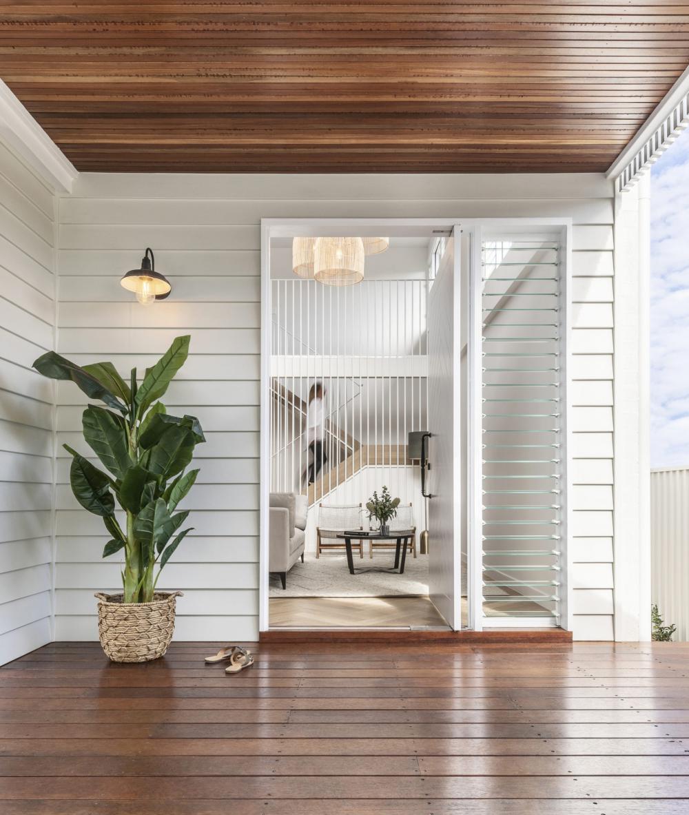 ไอเดียบ้านสวย 2 ชั้นสีขาว รูปที่ 6