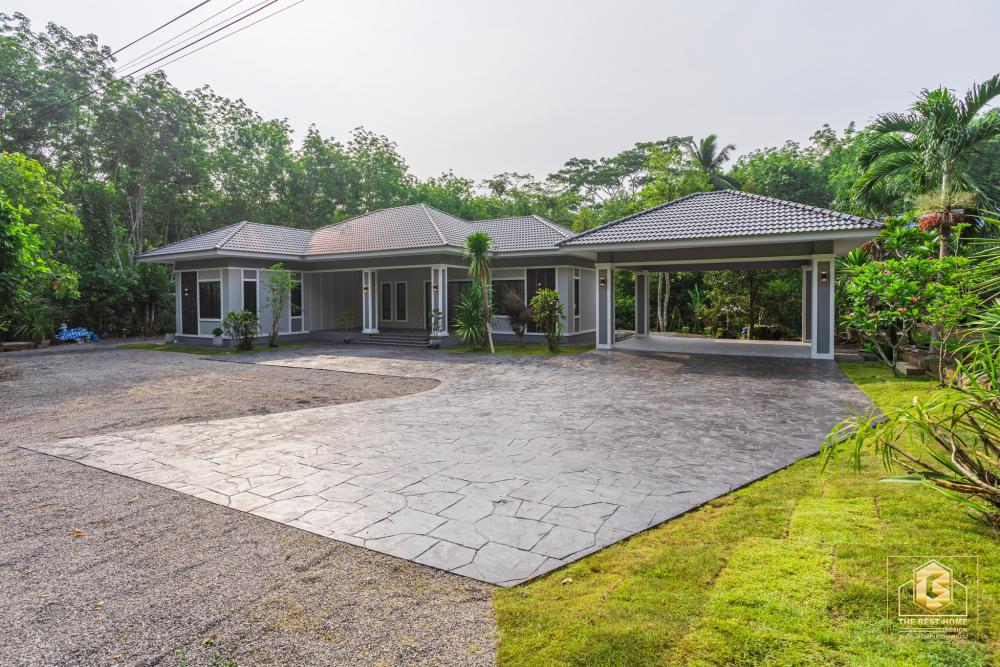 บ้านสไตล์คอนเทมโพรารี่ ขนาด 3 ห้องนอน 3 ห้องน้ำ พื้นที่รวม 212 ตร.ม. รูปที่ 11