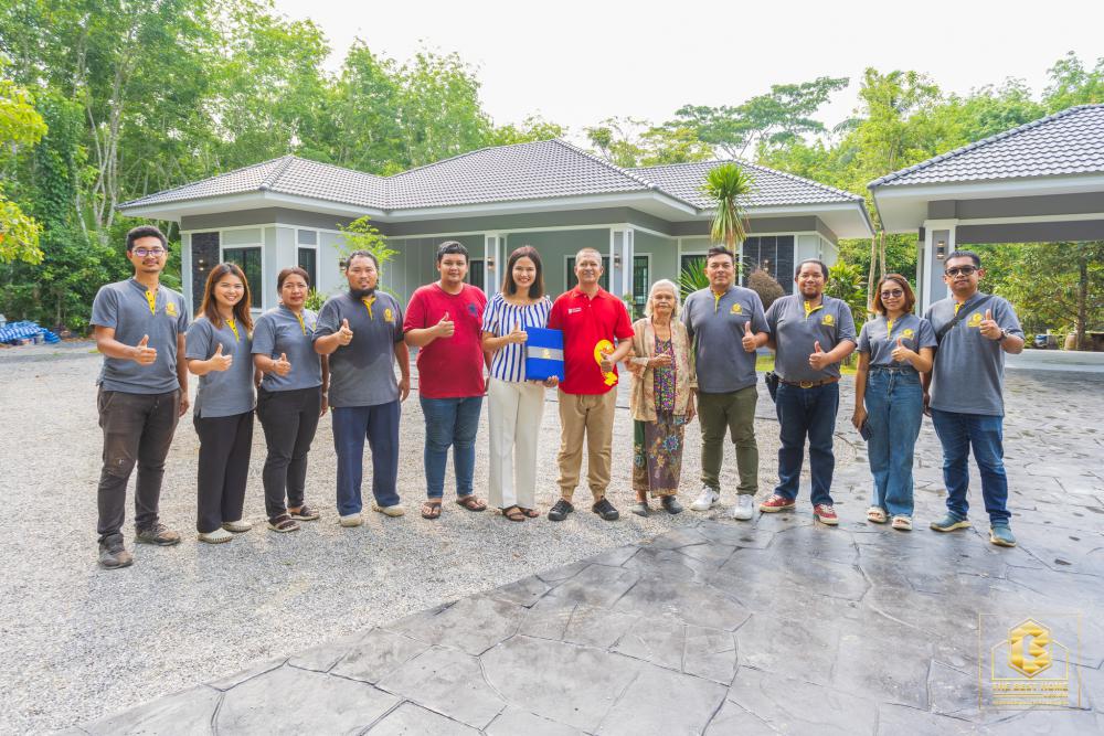 บ้านสไตล์คอนเทมโพรารี่ ขนาด 3 ห้องนอน 3 ห้องน้ำ พื้นที่รวม 212 ตร.ม. รูปที่ 5