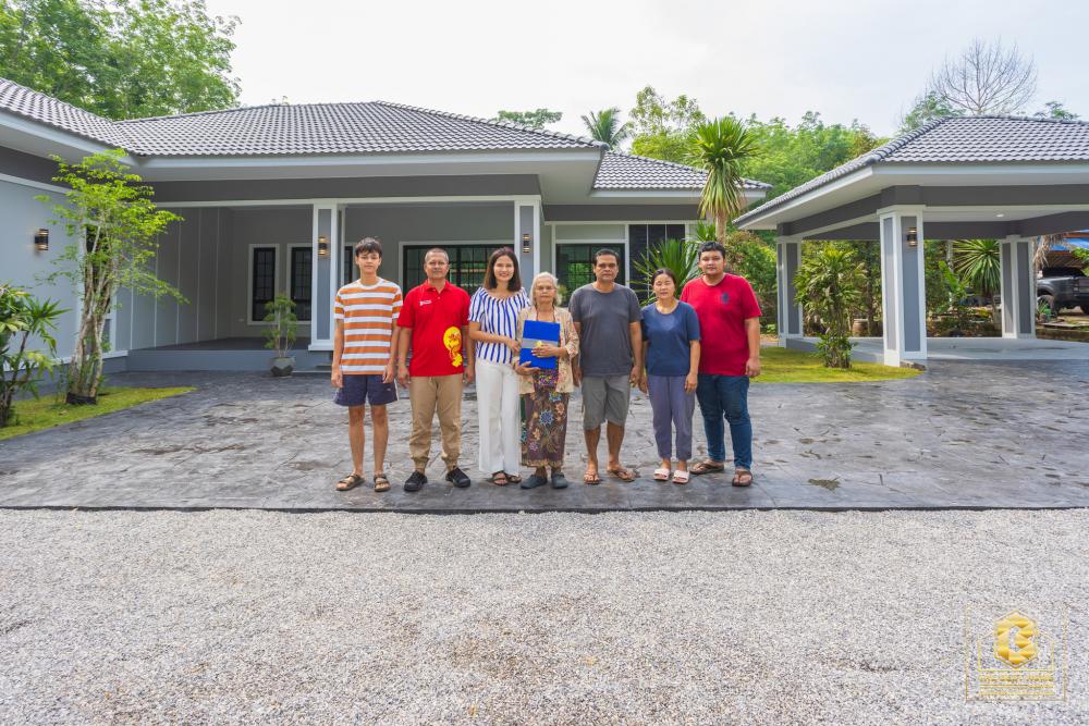 บ้านสไตล์คอนเทมโพรารี่ ขนาด 3 ห้องนอน 3 ห้องน้ำ พื้นที่รวม 212 ตร.ม. รูปที่ 6