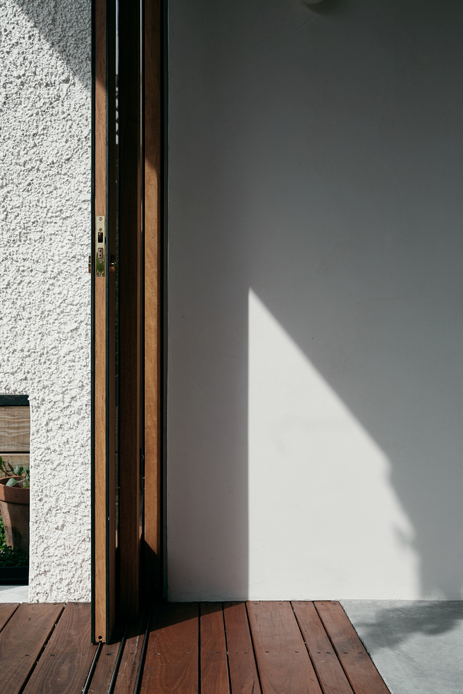 ไอเดีย Gibbon Street I ประเทศออสเตรเลีย บ้านที่ให้ความสำคัญกับทัศนียภาพโดยรวมและใส่ใจเรื่องการอนุรักษ์ภูมิทัศน์ เน้นเปิดพื้นที่โล่ง ๆ รูปที่ 12