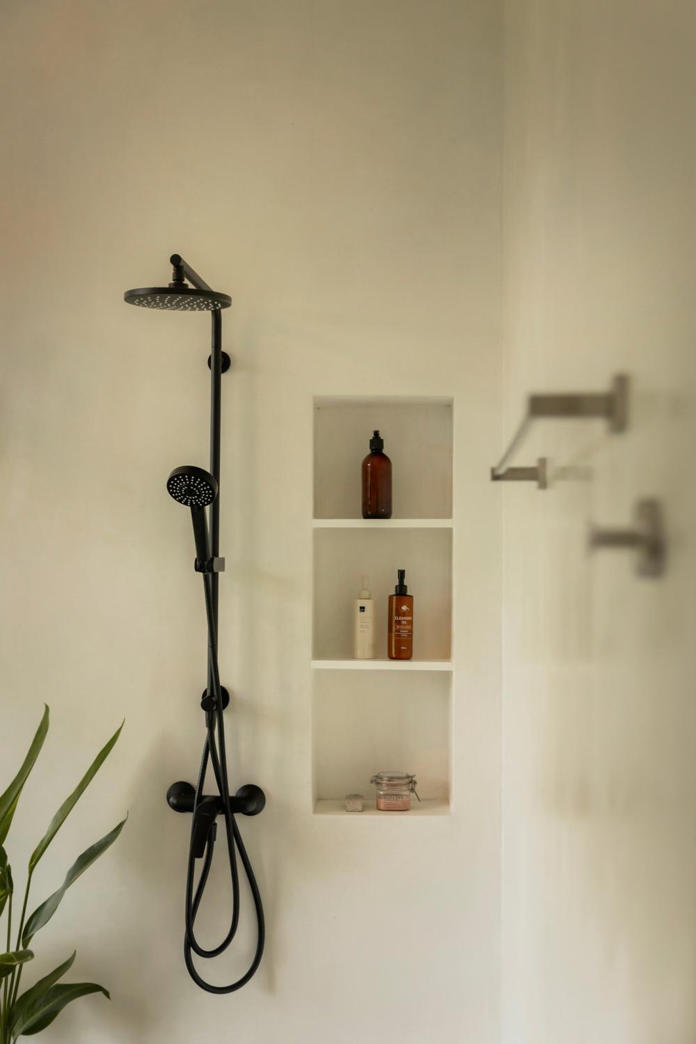 ไอเดียบ้านที่งานศิลปะและงานฝีมือมาบรรจบกัน นี่คือบ้านของนักออกแบบแฟชั่นที่มีความรักอย่างลึกซึ้งในการสะสมเฟอร์นิเจอร์วินเทจ รูปที่ 21