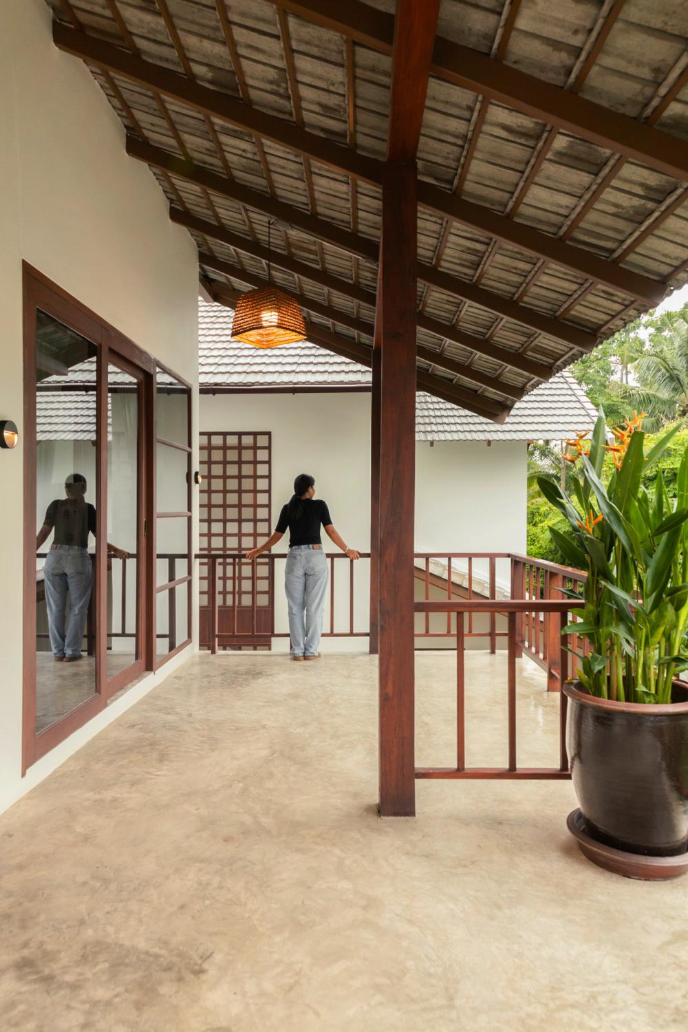 ไอเดียบ้านที่งานศิลปะและงานฝีมือมาบรรจบกัน นี่คือบ้านของนักออกแบบแฟชั่นที่มีความรักอย่างลึกซึ้งในการสะสมเฟอร์นิเจอร์วินเทจ รูปที่ 22