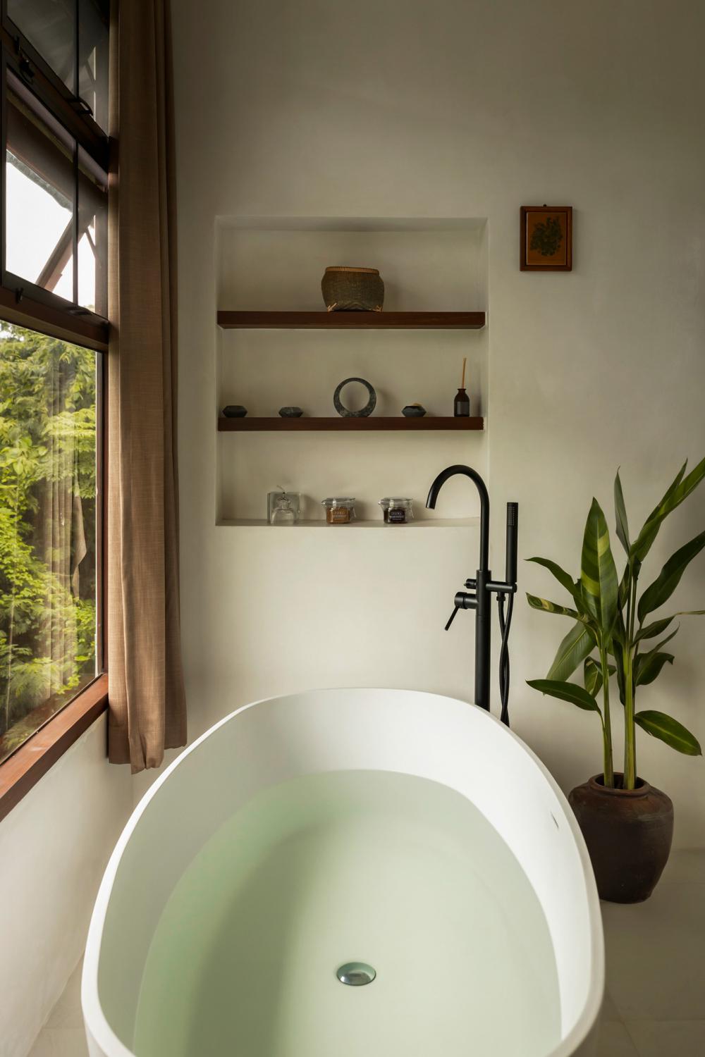 ไอเดียบ้านที่งานศิลปะและงานฝีมือมาบรรจบกัน นี่คือบ้านของนักออกแบบแฟชั่นที่มีความรักอย่างลึกซึ้งในการสะสมเฟอร์นิเจอร์วินเทจ รูปที่ 27