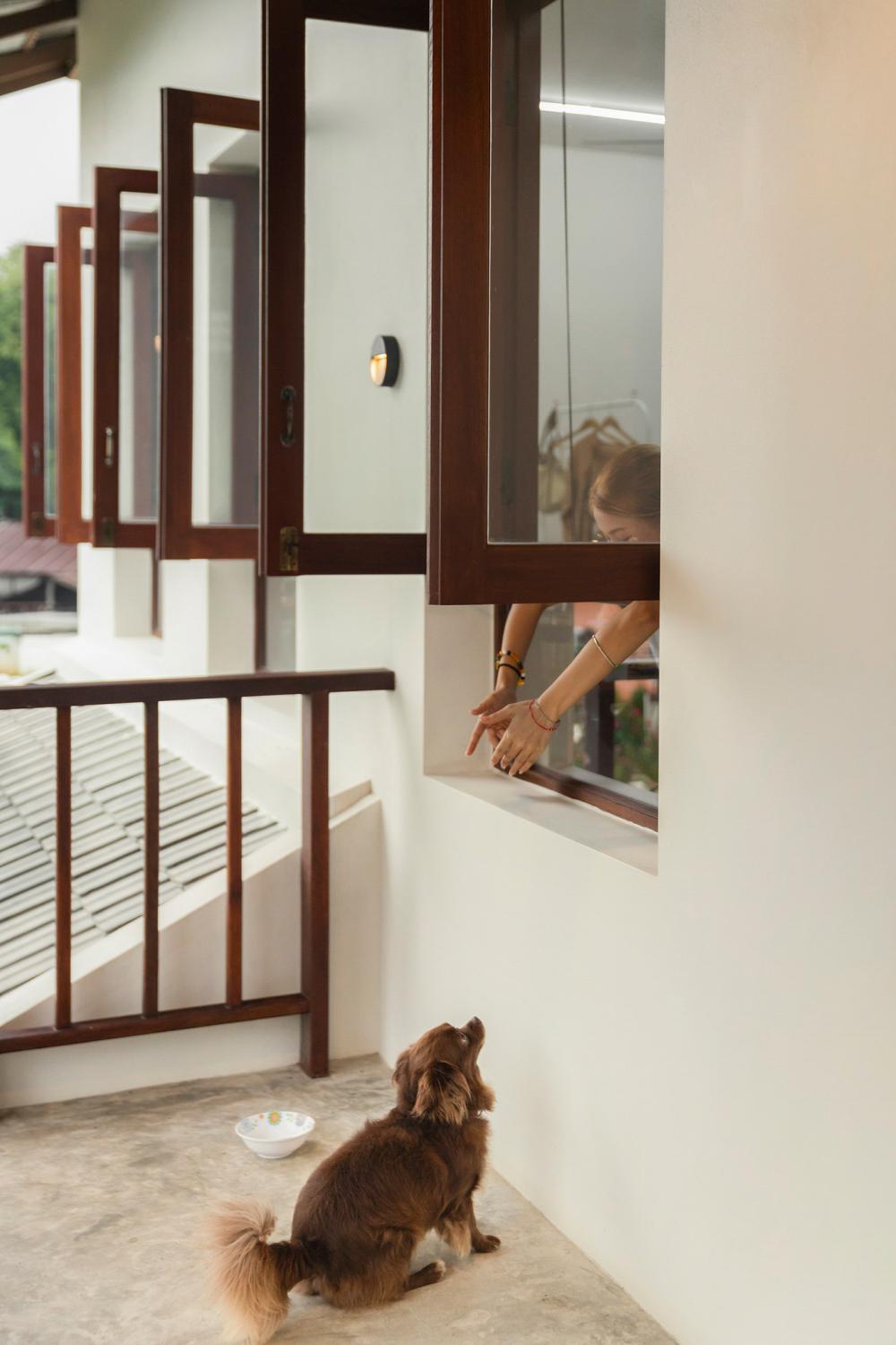 ไอเดียบ้านที่งานศิลปะและงานฝีมือมาบรรจบกัน นี่คือบ้านของนักออกแบบแฟชั่นที่มีความรักอย่างลึกซึ้งในการสะสมเฟอร์นิเจอร์วินเทจ รูปที่ 8