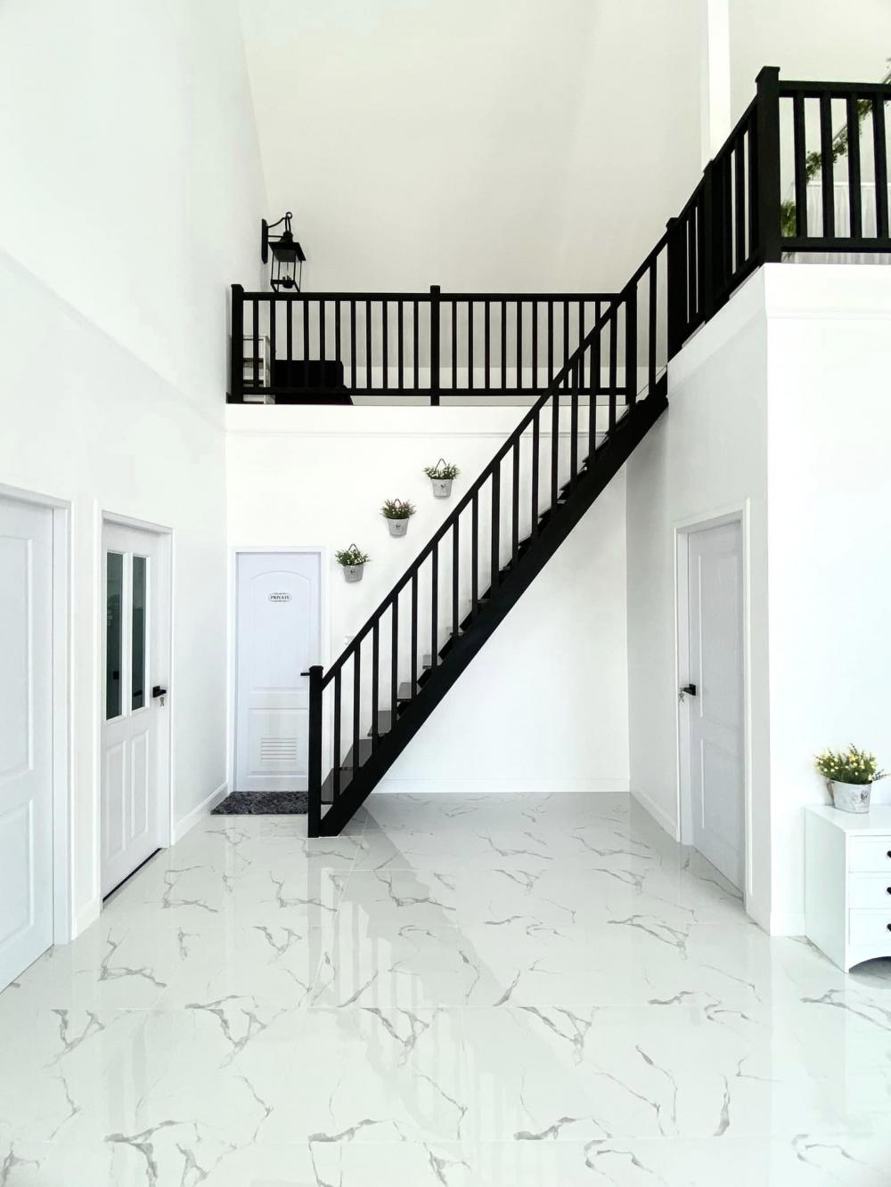 ไอเดียบ้านชั้นครึ่งวิวเขาเหมือนอยู่ต่างประเทศ รูปที่ 16