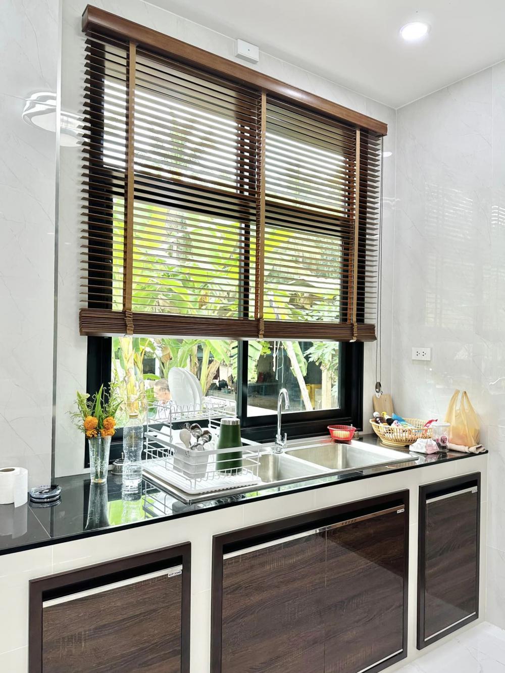 บ้านโมเดิร์นชั้นเดียวตกแต่งบิ้วอินน่าอยู่ ขนาด 3 ห้องนอน 2 ห้องน้ำ รูปที่ 9