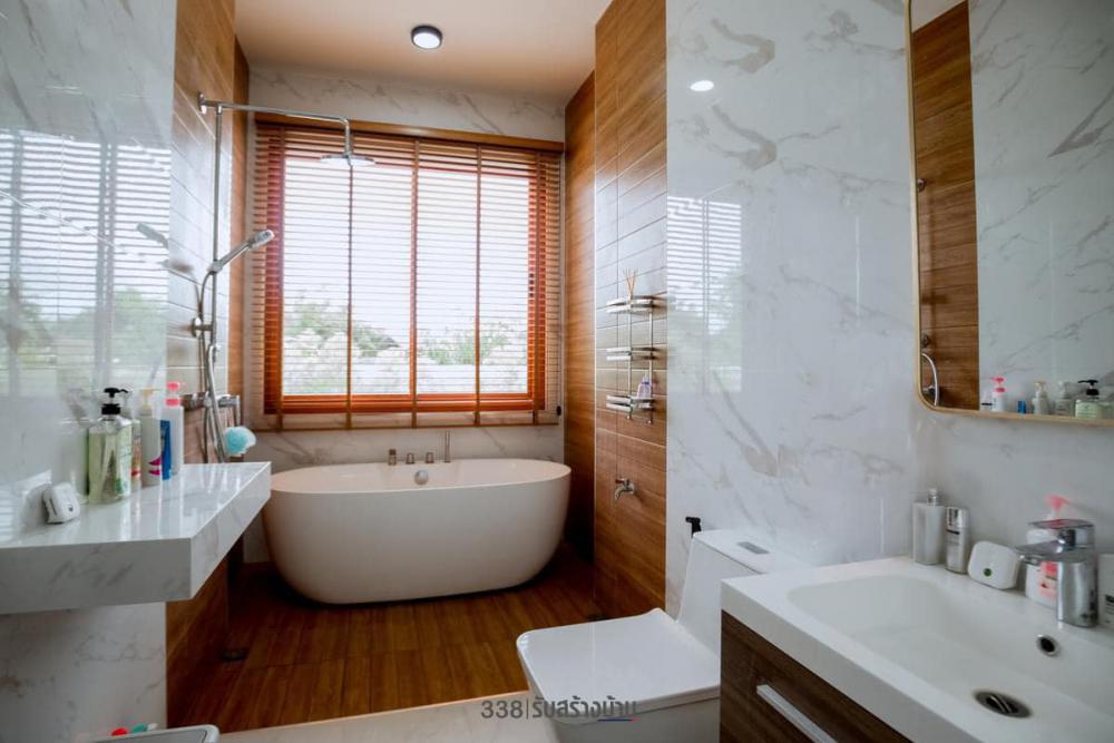 บ้านนอร์ดิกมินิมอล ขนาด 3 ห้องนอน 3 ห้องน้ำ 2 ที่จอดรถยต์ จัดสวนและทางเดือนเข้าบ้านได้สวยน่ารัก รูปที่ 16