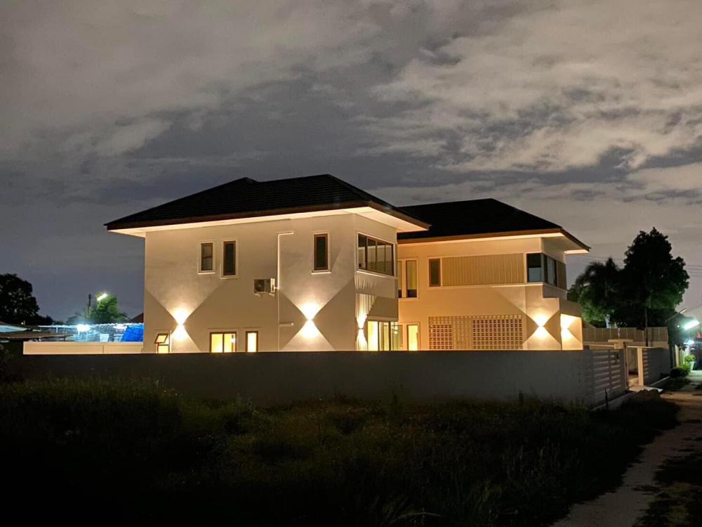 ไอเดียบ้านสองชั้นมินิมอล และรั้วมินิมอล ใช้เวลาสร้าง 1 ปี 3 เดือน รูปที่ 15