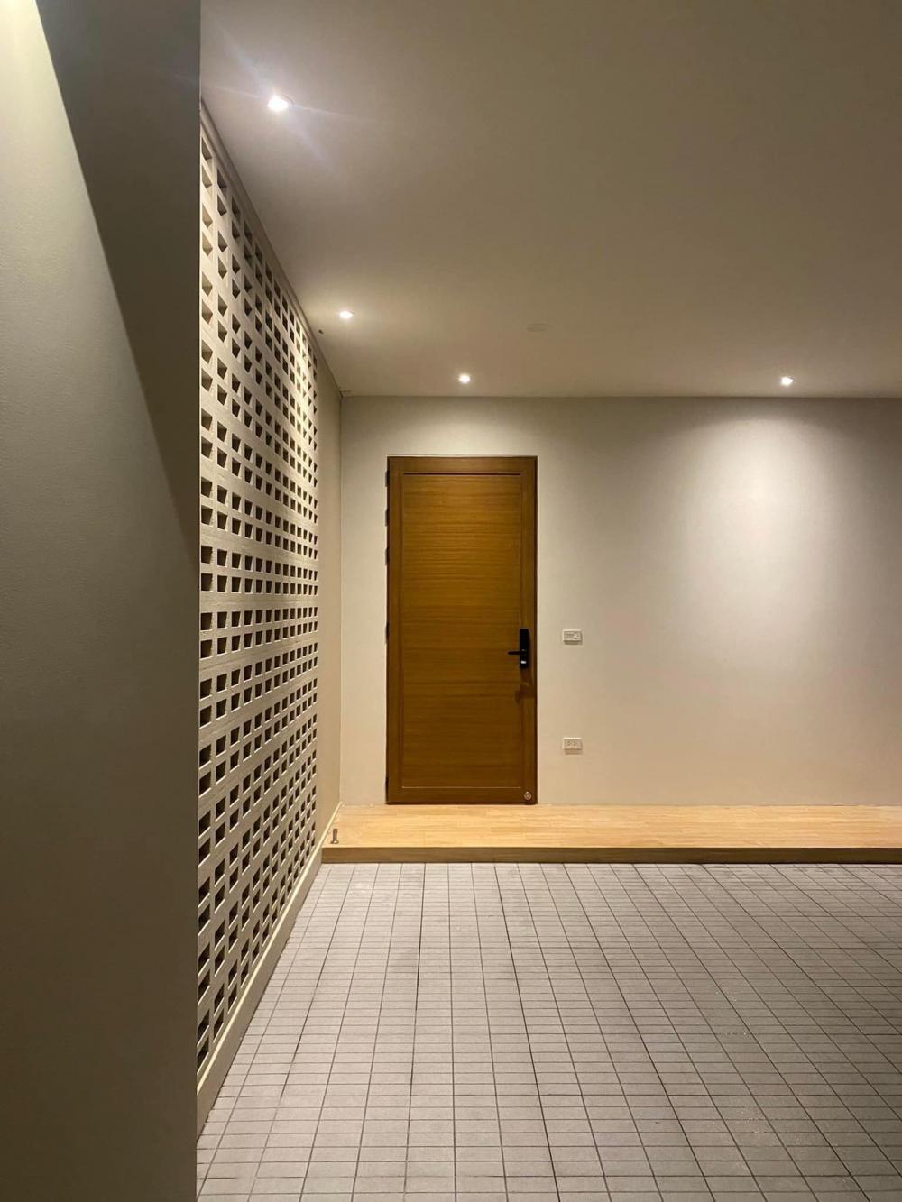 ไอเดียบ้านสองชั้นมินิมอล และรั้วมินิมอล ใช้เวลาสร้าง 1 ปี 3 เดือน รูปที่ 9