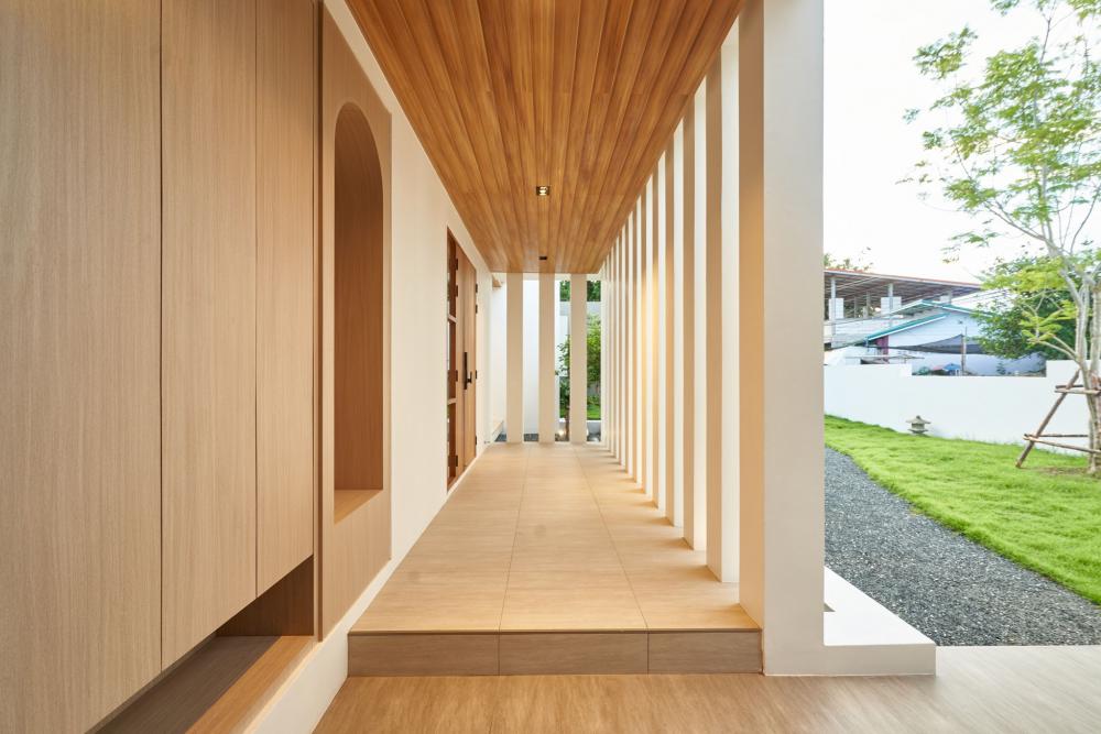 บ้านพักอาศัยชั้นเดียว TW  Home พื้นที่ใช้สอย 384  ตร.ม. ดีไซน์ใช้การผสมผสานระหว่างแนวทางสถาปัตยกรรมแบบ Modern และ Muji-Minimal รูปที่ 3